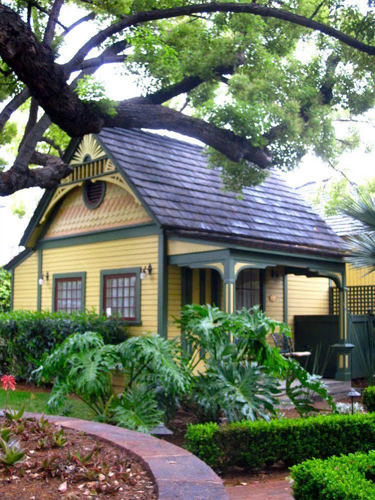 Acomodação com café da manhã  Britt Scripps San Diego